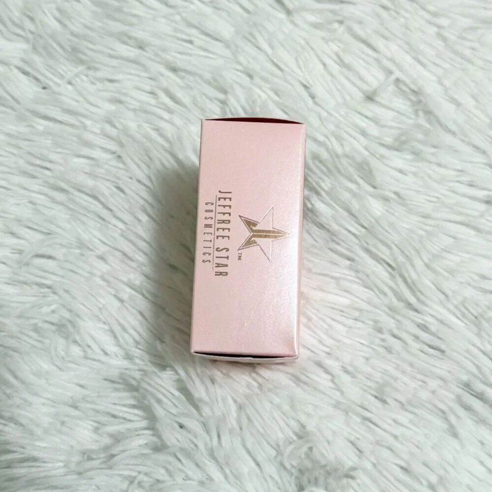 NIB Women Jeffree Star Magic Star Luminous Setting Powder Fair One Size